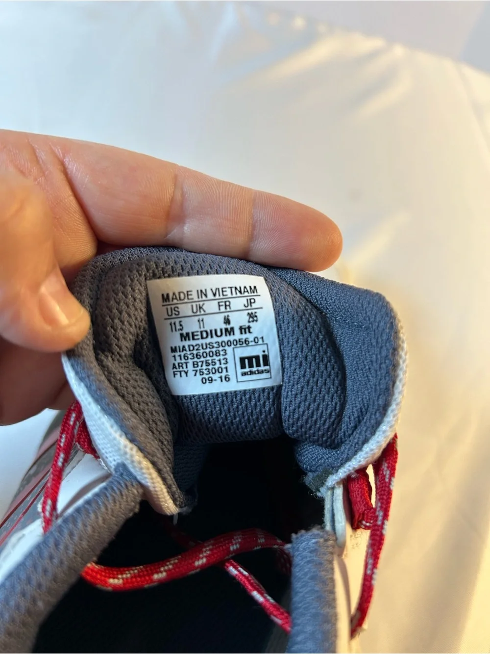 adidas MI Men’s Athletic Running Jogging Shoes Red White Gray Size 11.5